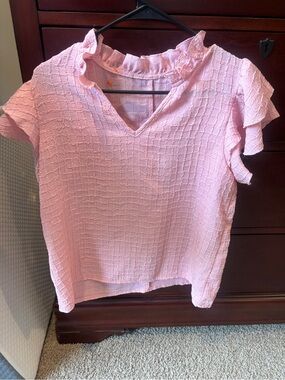 Medium pink ruffle sleeve shirt SHEIN